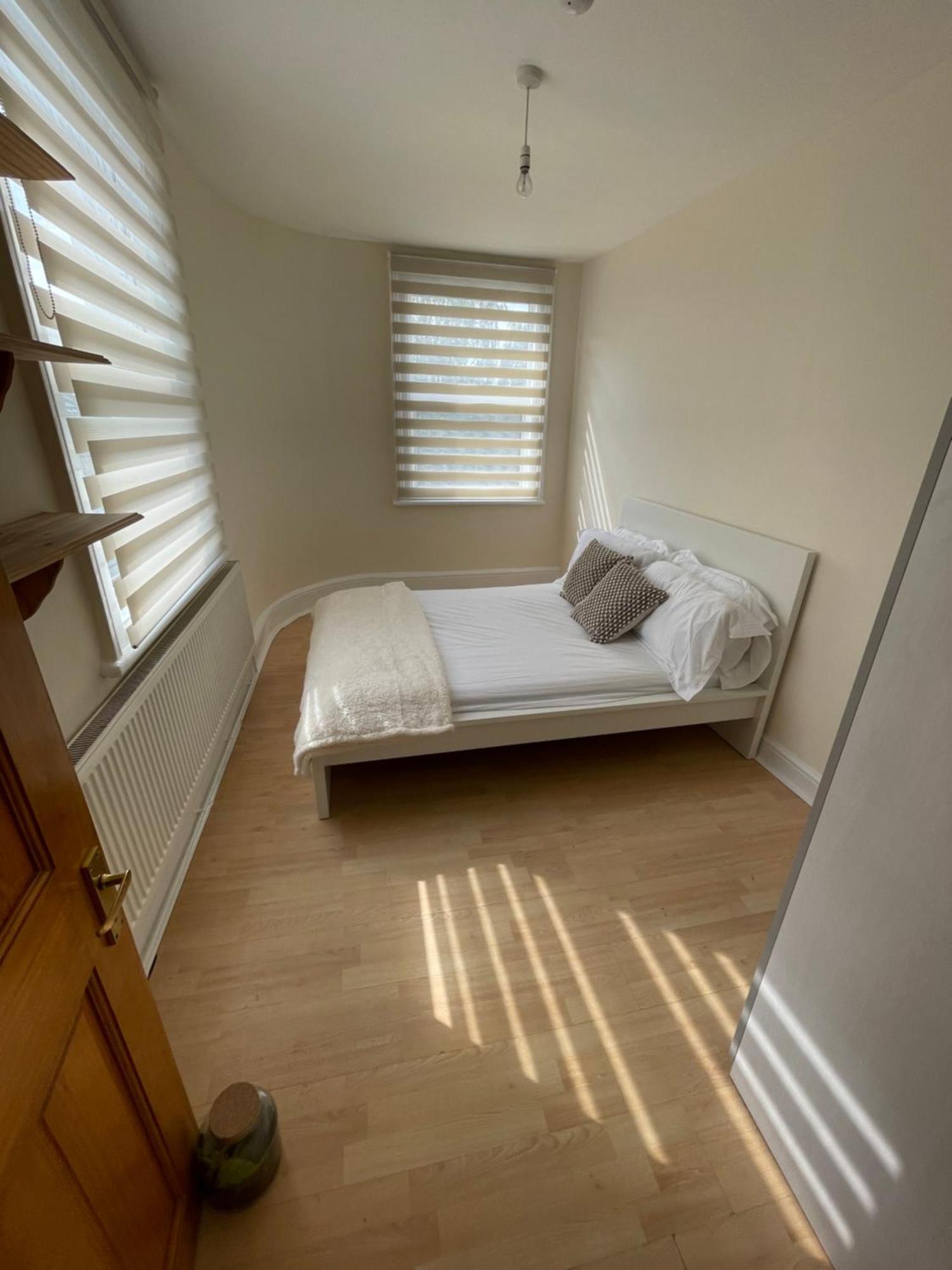 Entire 3 Bedroom Home - Minutes To Emirates Stadium! London Eksteriør bilde